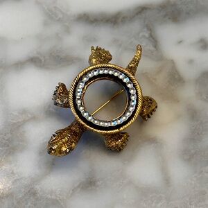 Gold tone Turtle Brooch with sparkly Accents
